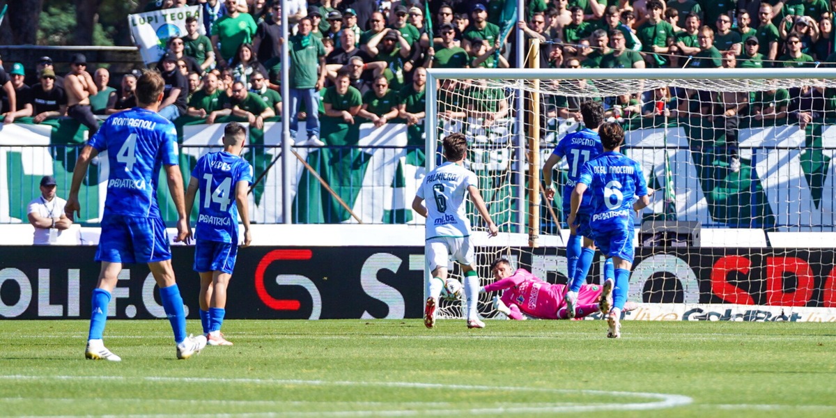 Juve, guarda che Daffara: para due rigori consecutivi a Empoli