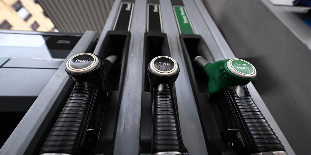 Nuovo taglio delle accise dei carburanti si ferma al 10 maggio