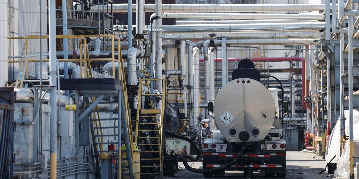 Boom dell'export di petrolio Usa con la chiusura di Hormuz