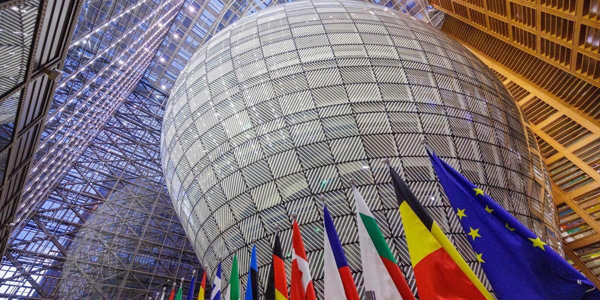 Bruxelles, 100 miliardi sulle politiche sociali e lotta alla povertà