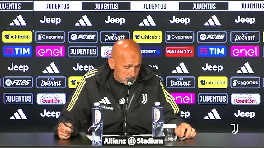 Spalletti ci ride su: "Mercato? Abbiamo prenotato un pullman a due piani"