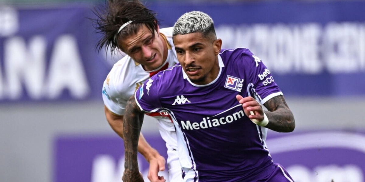 La Fiorentina si salva tra i fischi, contro il Genoa basta un pareggio: ora la Juve