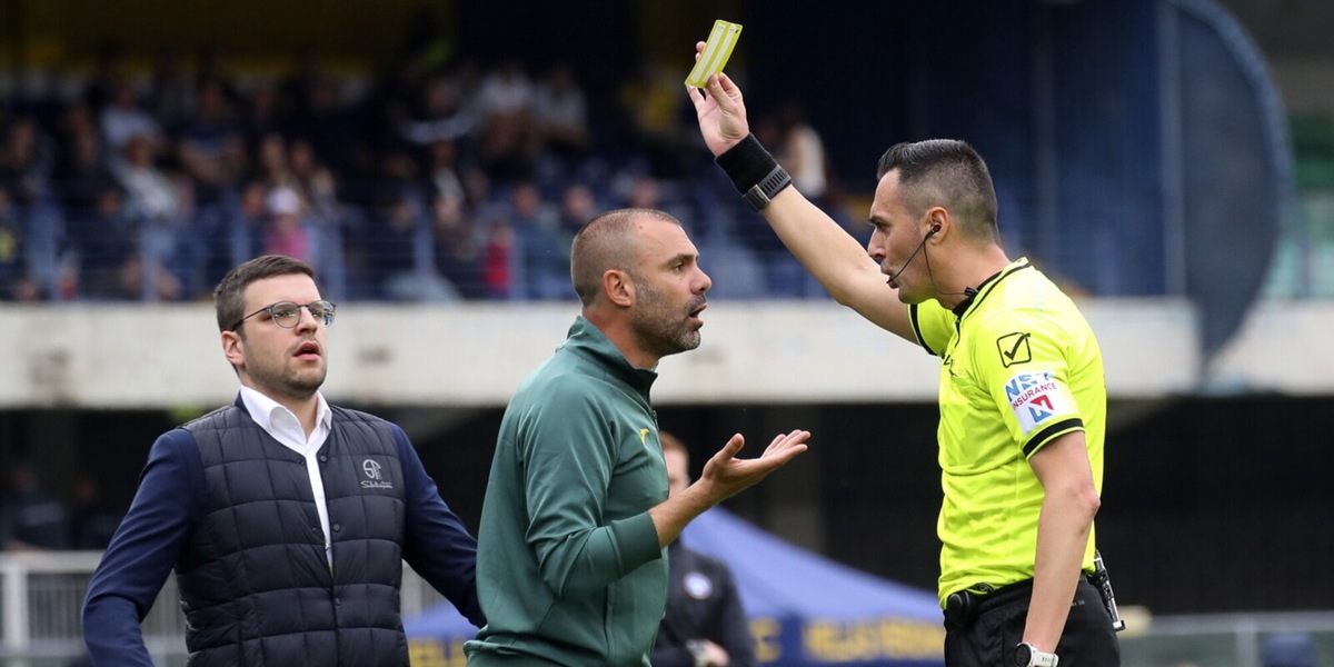 "Questo Var non...", "Come Vlahovic": Verona ko, gli episodi Como nel mirino