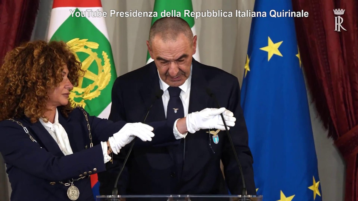 Sarri: "Mi piacerebbe regalare una gioia al popolo laziale"