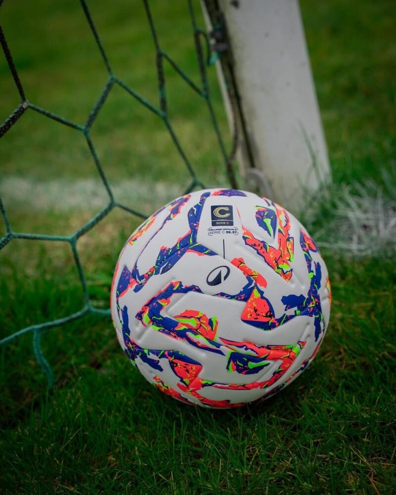 Serie C: ecco il nuovo pallone per la stagione 2026/27