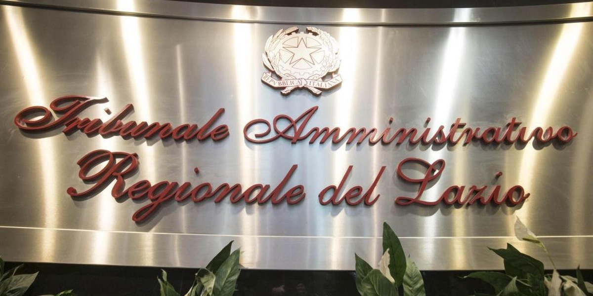 Il Tar: "Prefettura e Lega Serie A trovino accordo su derby Roma"