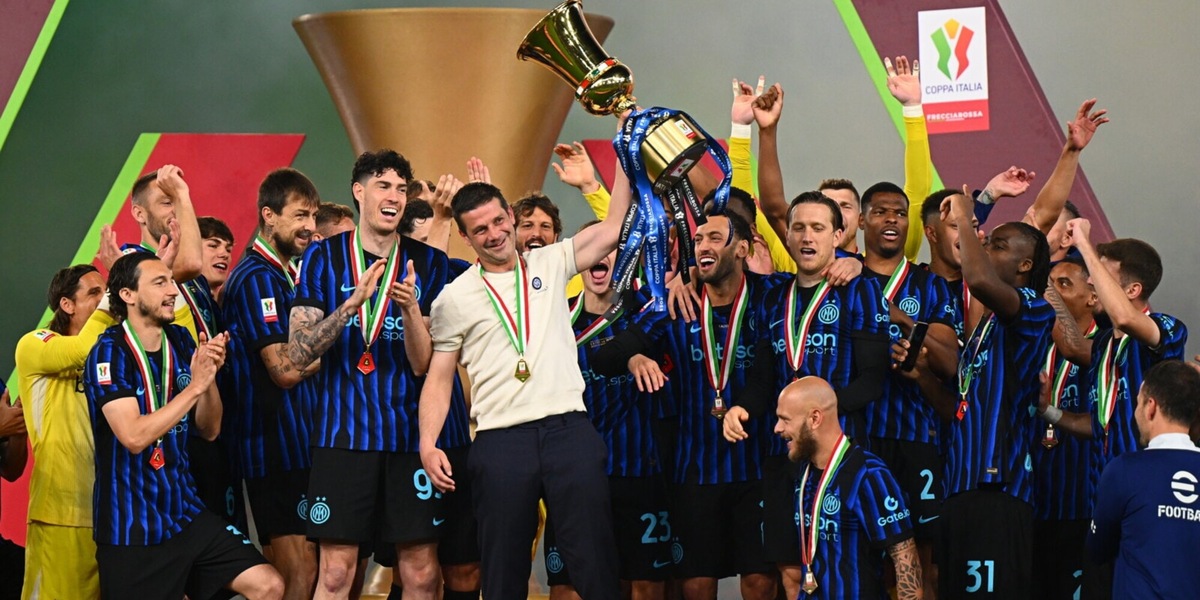 Chivu alla firma: rinnovo con aumento. Inter, ci sono ancora due obiettivi