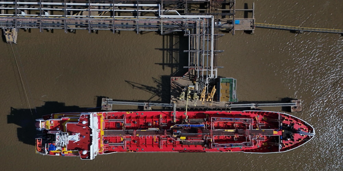 Il petrolio è in rialzo a New York, il Wti sale del 3,09% a 104,30 dollari