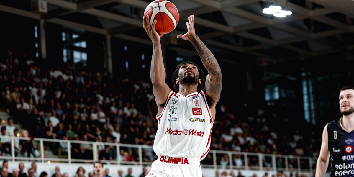 Milano si affida all’Mvp Brooks, Brescia al cuore