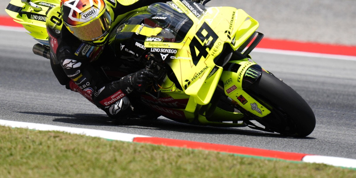 MotoGP, Di Giannantonio eroico al Montmelò: vince dopo la caduta e riapre il Mondiale!