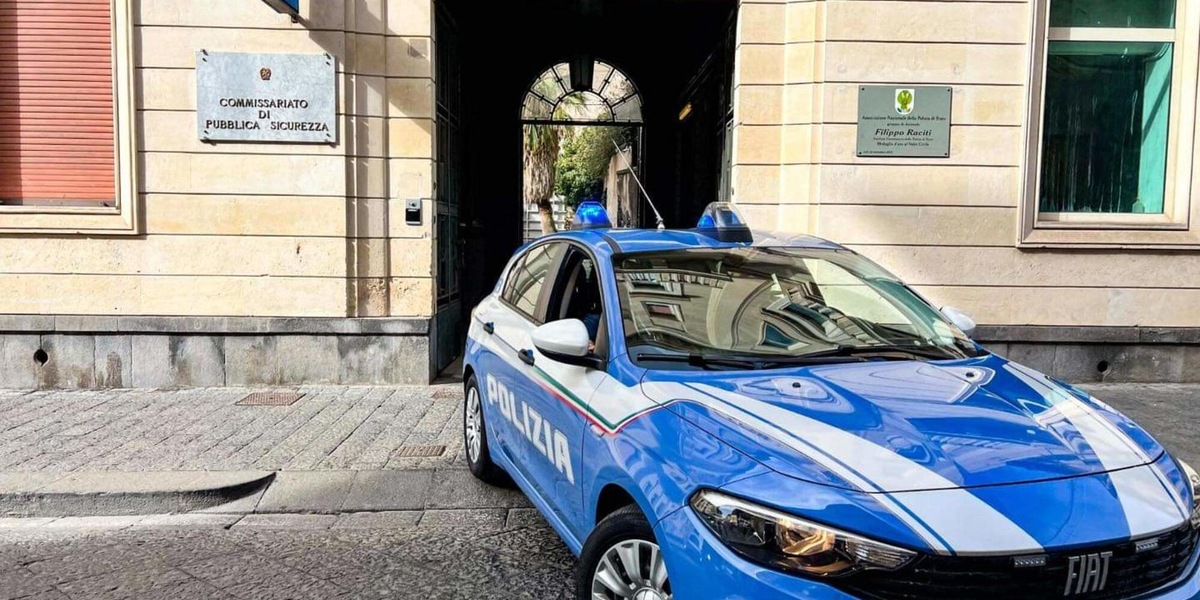 Abusi su una bambina, arrestati la madre e il suo compagno