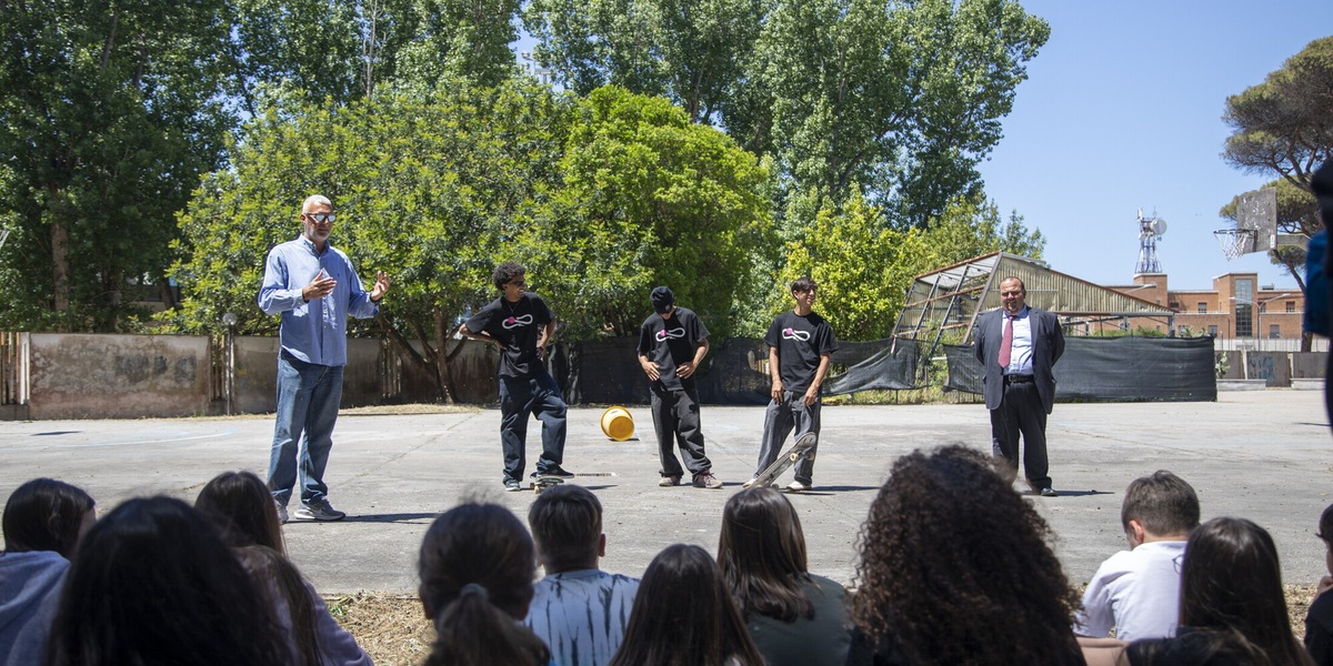 Lo Skateboarding torna nelle scuole di Ostia in vista della Coppa del Mondo di giugno!