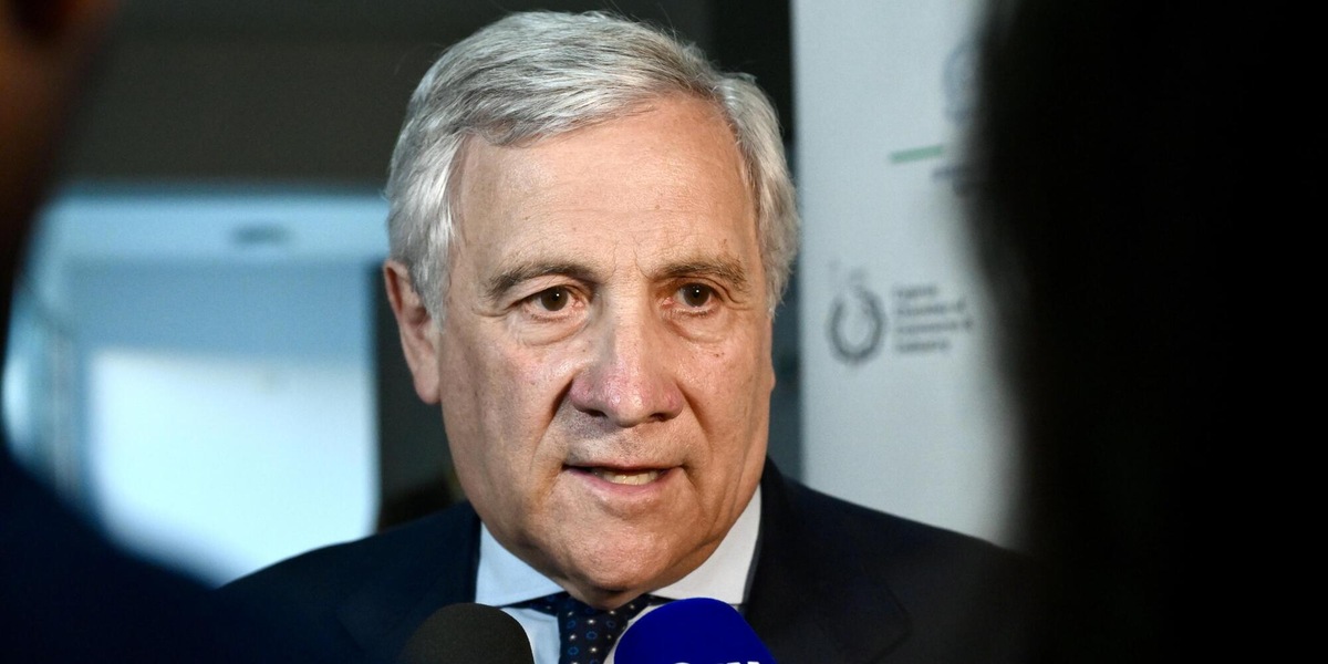 Tajani, favorevoli all'Ucraina nell'Ue, ma la priorità sono i Balcani