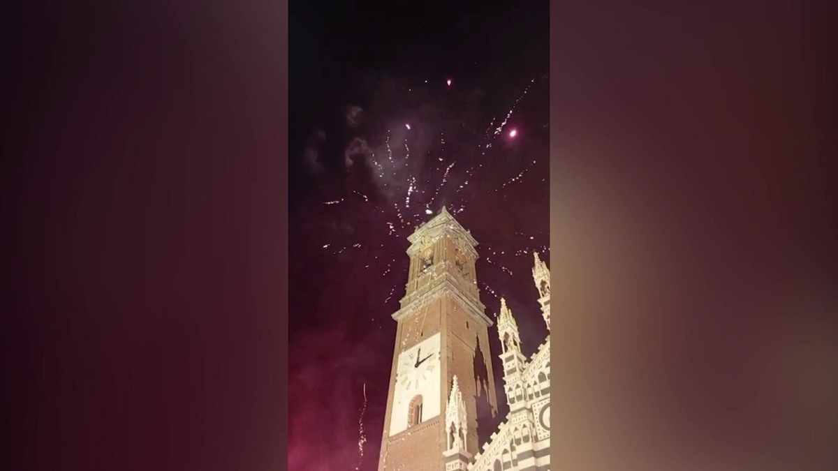 Monza, esplode la festa in città per la promozione in Serie A
