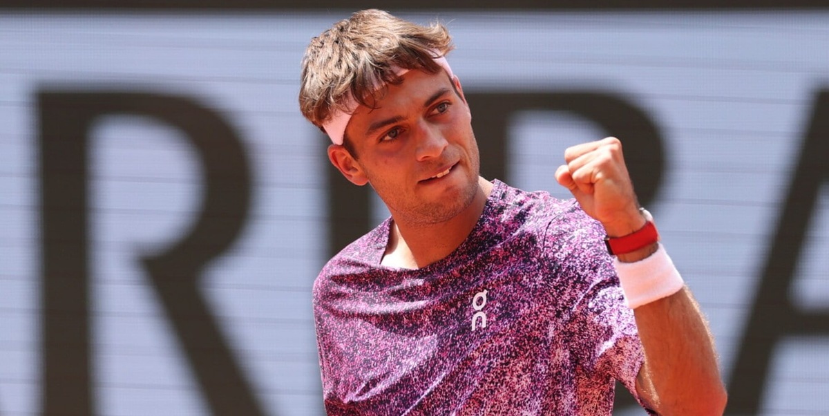 Cobolli vola ai quarti al Roland Garros: ecco chi affronterà per un posto in semifinale