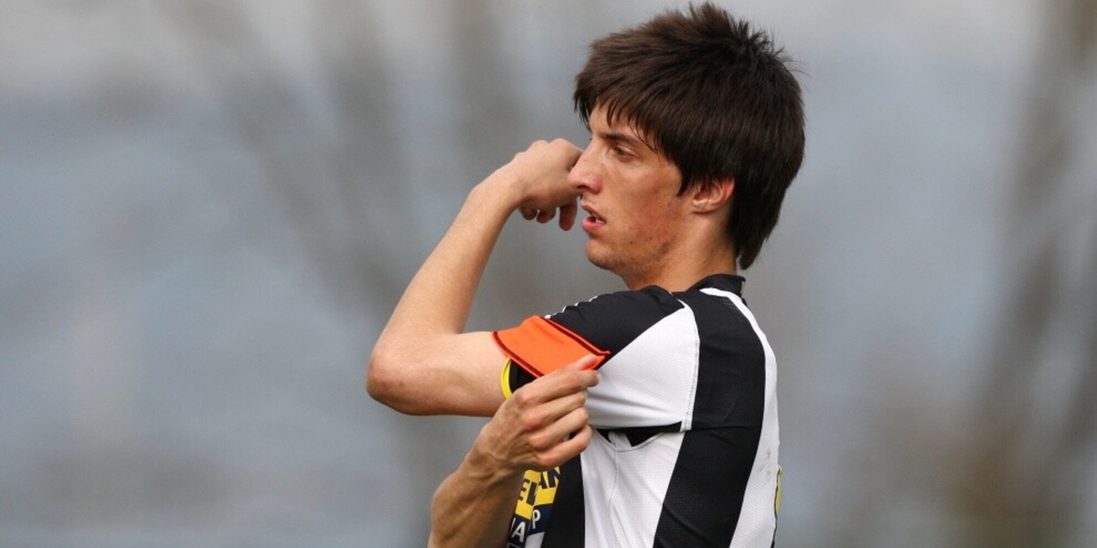 La trafila Juve e l’esordio in prima squadra. Ora scala le gerarchie alla Samp: lo hai riconosciuto?