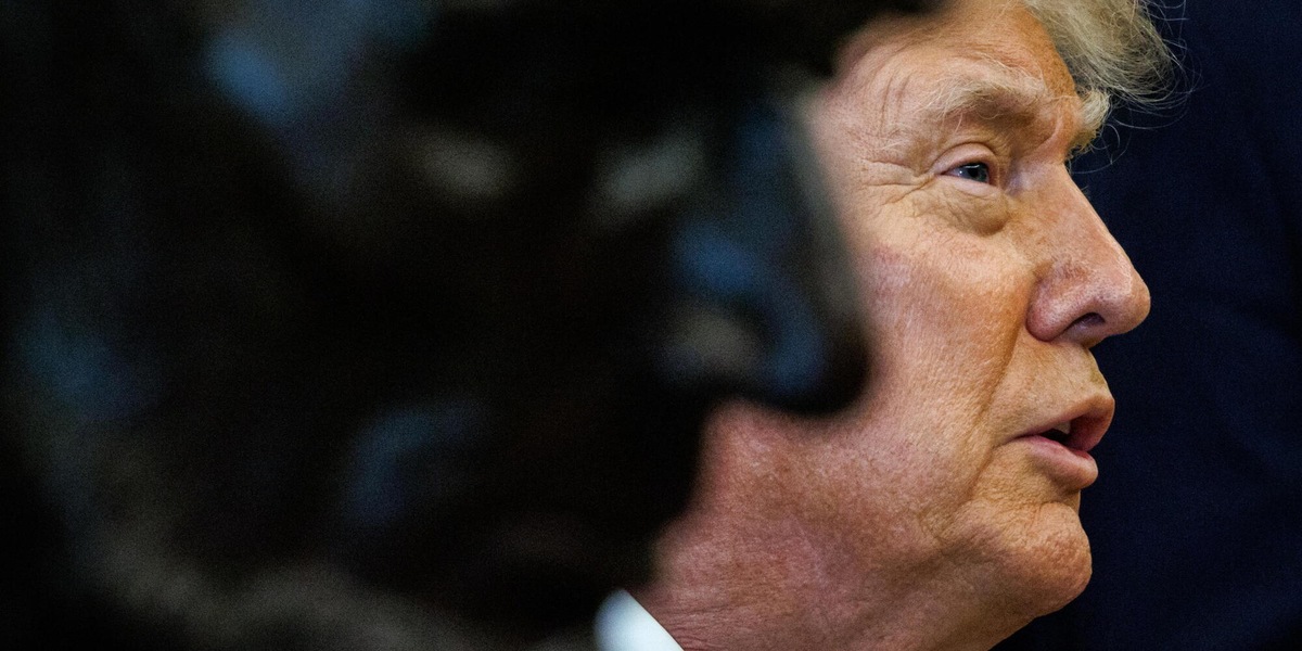 Trump, 'Israele e Iran smettano immediatamente di sparare'