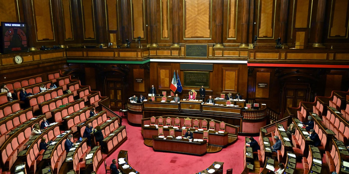 Violenza sessuale al Senato, 'indagati Silvestro e il carabiniere'