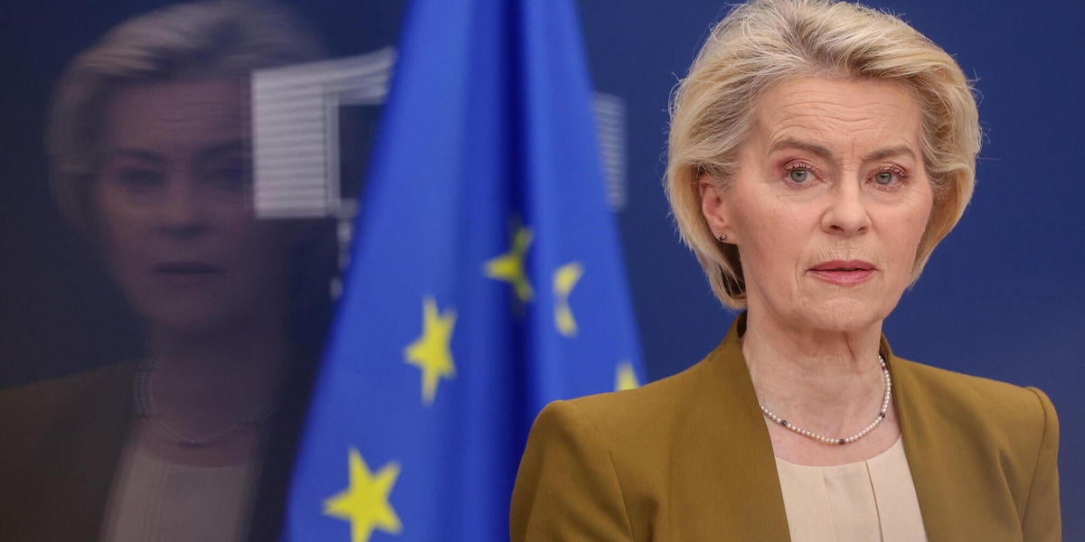 Von der Leyen presenta nuove sanzioni alla Russia, 'la nostra costanza sta pagando'