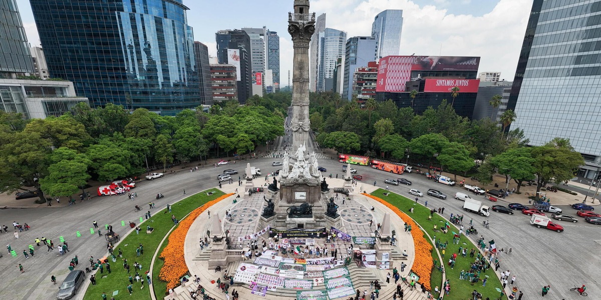 Mondiali: fuori dall'Azteca scontri tra manifestanti e polizia