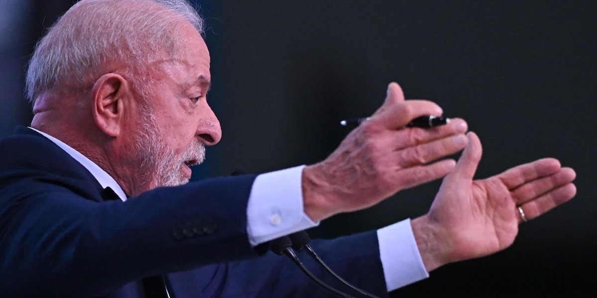 Lula ad Ancelotti, 'popolo ha bisogno di una vittoria, se ci riesci sarai nostro eroe'