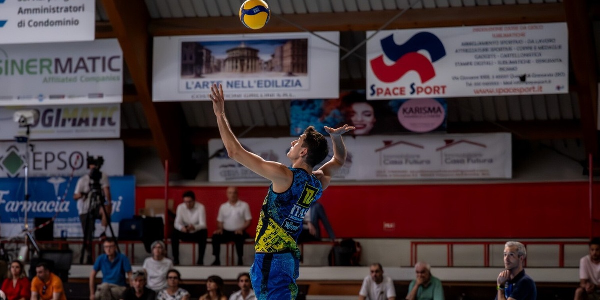 Volley Mercato: Leonardo Gabriel Sandu in rampa di lancio a Macerata