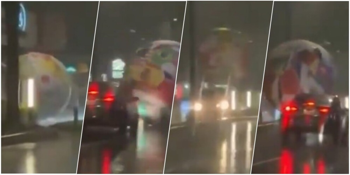 Mondiali, un pallone gigante invade le strade e si schianta contro un camion: cosa è successo