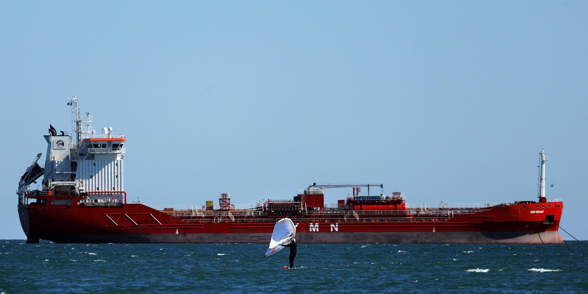 Wsj, l'accordo Iran-Usa consente a Teheran di vendere subito petrolio