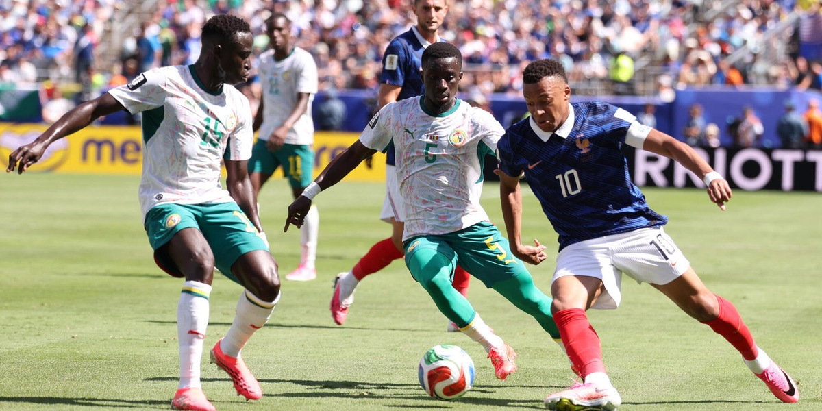 La Francia batte il Senegal 3-1 all'esordio Mondiale