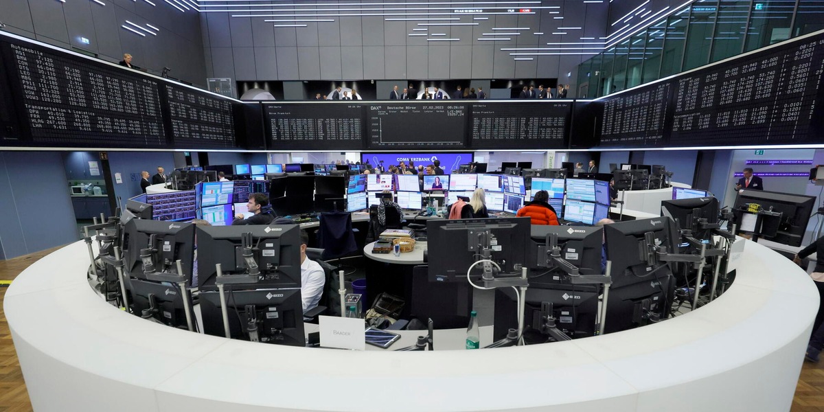 Borsa: Europa cauta in apertura, Francoforte -0,38%, piatta Londra
