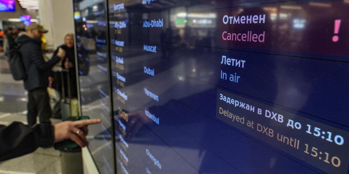 Ondata di droni ucraini, chiusi tutti gli aeroporti di Mosca per sicurezza