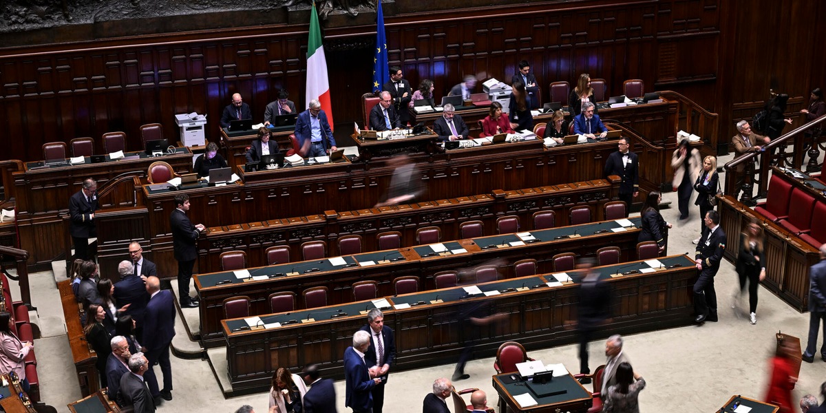 Nome del premier indicato nei programmi, passa l'emendamento