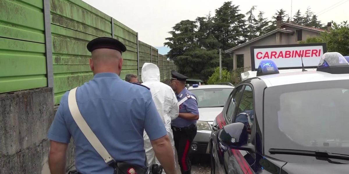 Investe e uccide un uomo dopo una lite per una ragazza, arrestato