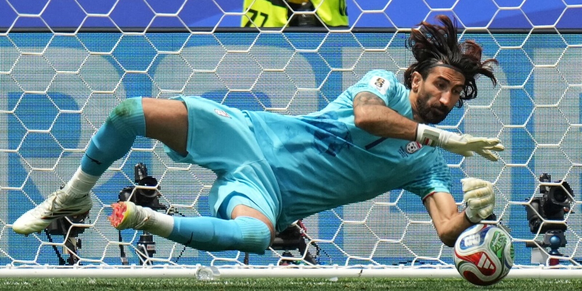 Dai pascoli del Kurdistan al Mondiale: chi è Beiranvand, l'eroe che ha fermato il Belgio di Lukaku