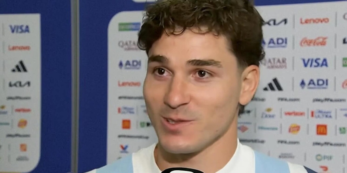 "Me ne voglio andare", "500 milioni o niente": Julian Alvarez, scoppia la bomba mercato Mondiale!