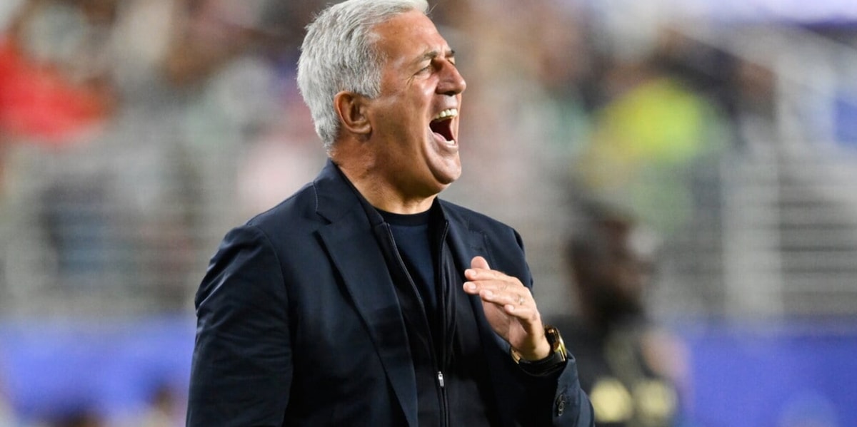 Nemici mai, Petkovic e l’abbraccio a Xhaka...