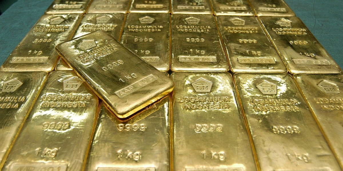 Oro in rialzo, a 4.028,42 dollari