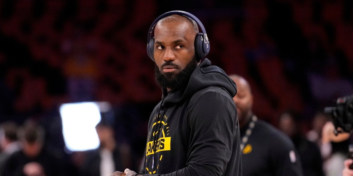 LeBron James lascia i Los Angeles Lakers: ufficiale! Il messaggio di Jeanie Buss, cosa sta succedendo