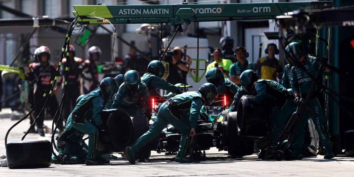 Il mea culpa di Newey. Alonso però non ha tempo