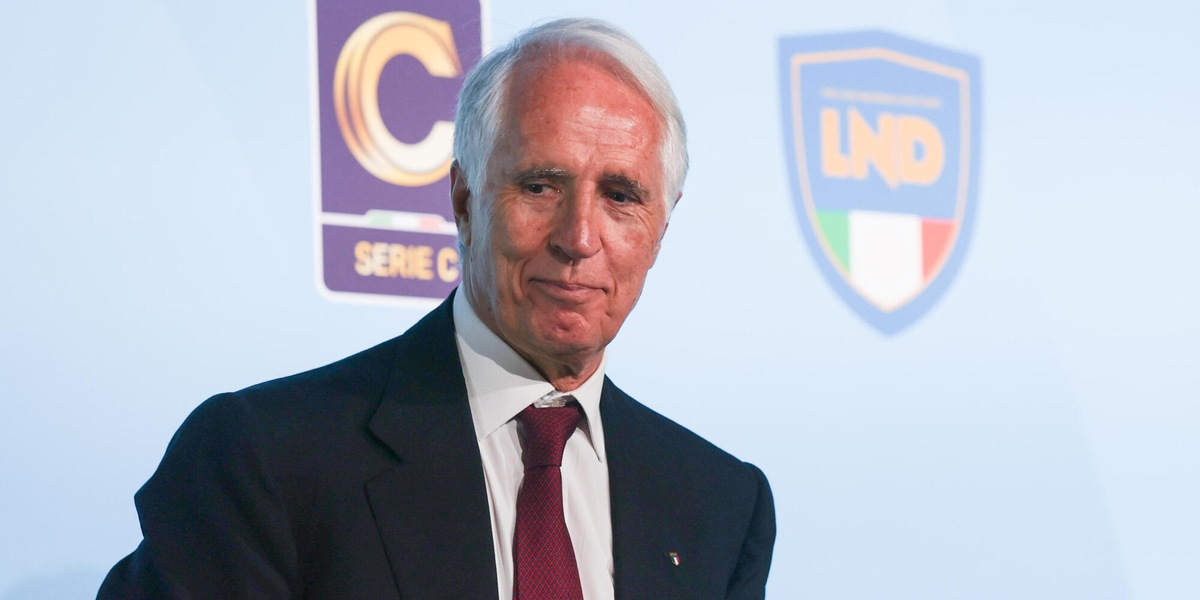 Figc: al via il primo consiglio con Malagò presidente