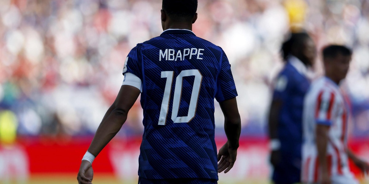 Mondiali: la Francia batte il Paraguay 1-0 e va ai quarti