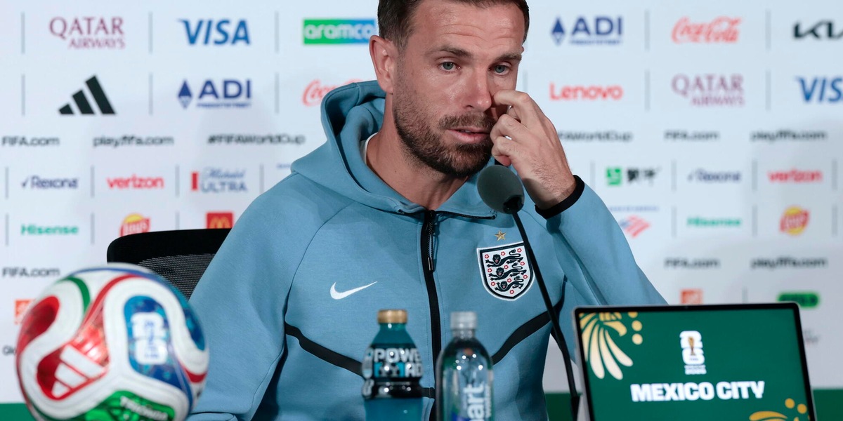 Mondiali: Henderson esulta dopo Inghilterra-Messico e si fa male al polso