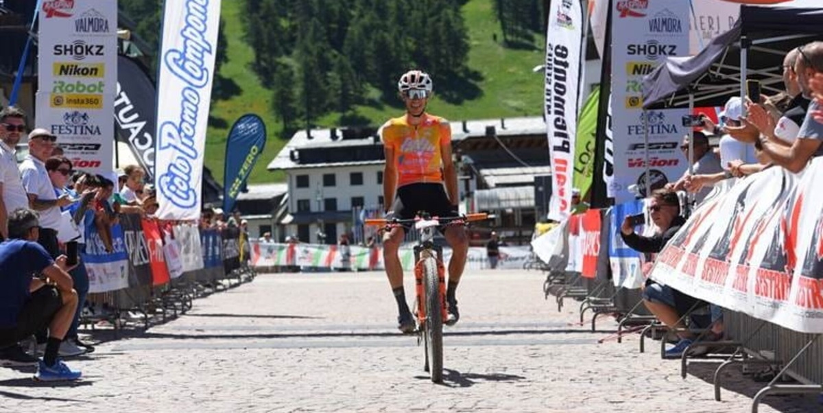 Diego Rosa e Greta Recchia vincitori della 38ª Assietta Legend di MTB