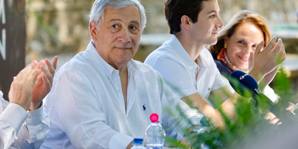 Tajani, 'campo largo non esiste più, Fi vuole essere riferimento dei moderati'