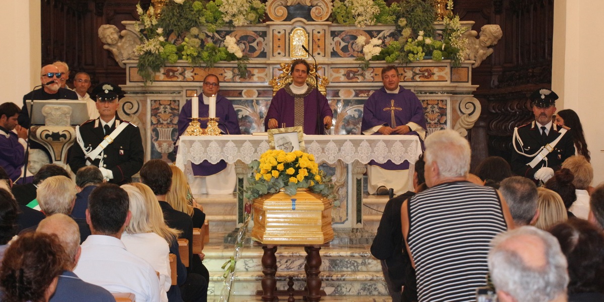 Parroco, 'il grande amore di Peppino di Capri è stata la musica'
