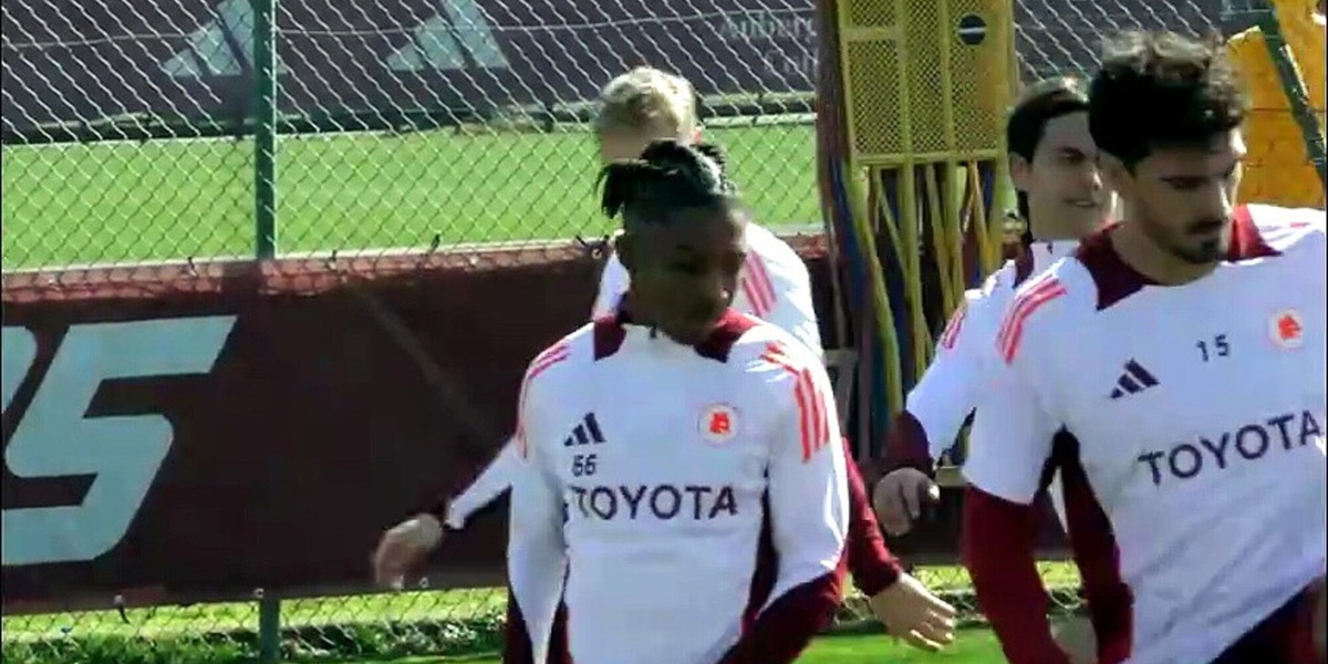 Dybala, ufficiale il rinnovo con la Roma