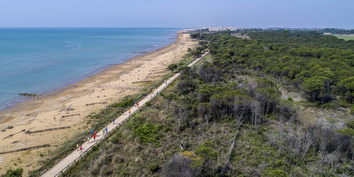 Abbronzatissimi: i runner a due passi dal mare