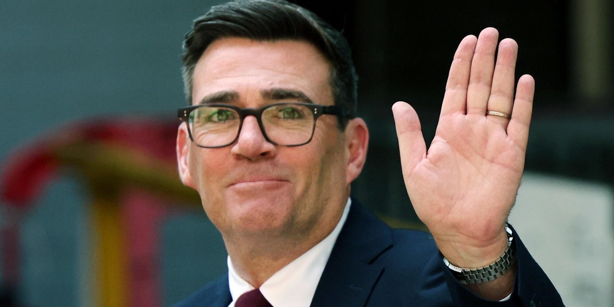 Burnham, 'sono pronto per il cambiamento dopo 40 anni di neoliberismo'