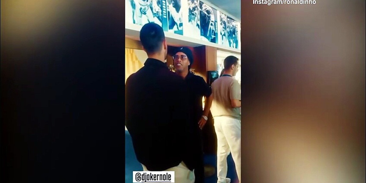 Djokovic e Ronaldinho si aggiungono in rubrica?