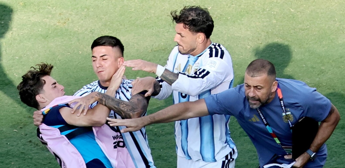 Paredes, niente espulsione in finale Mondiale: la Fifa corregge l'errore, cosa è successo